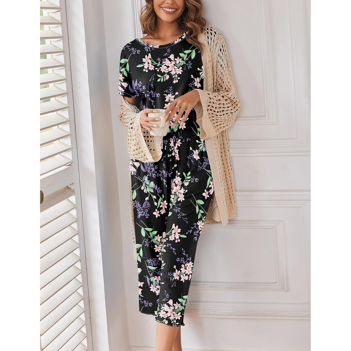 WQD Womens Pajama Sets Pj Set Floral Print Short Short Sleeve Top With Capri Pants Sleepwear 2 Piece Loungewear with Pockets