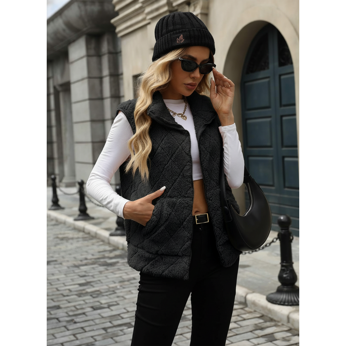 WQD Womens Fuzzy Fleece Vest Casual Sleeveless Zip Up Warm Sherpa Vest Jacket Cozy Waistcoat Outerwear with Pockets for Fall Winter Spring
