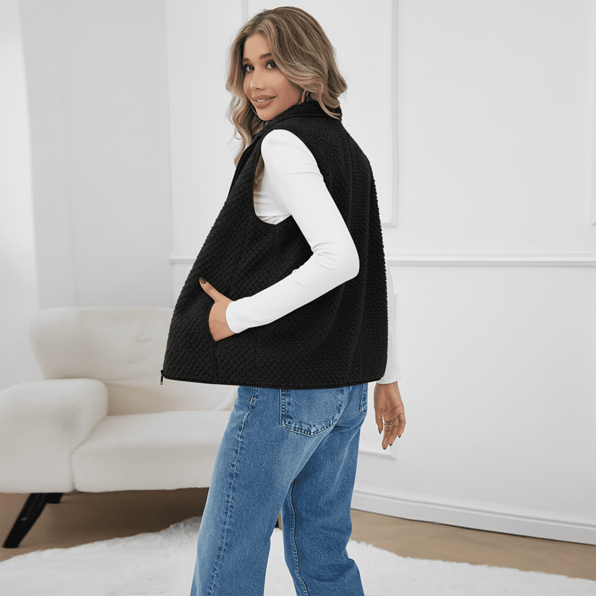 WQD Womens Sherpa Fleece Vest Lightweight Sleeveless Zip Up Jacket with Pockets Cozy Fuzzy Outerwear for Fall Winter Layering