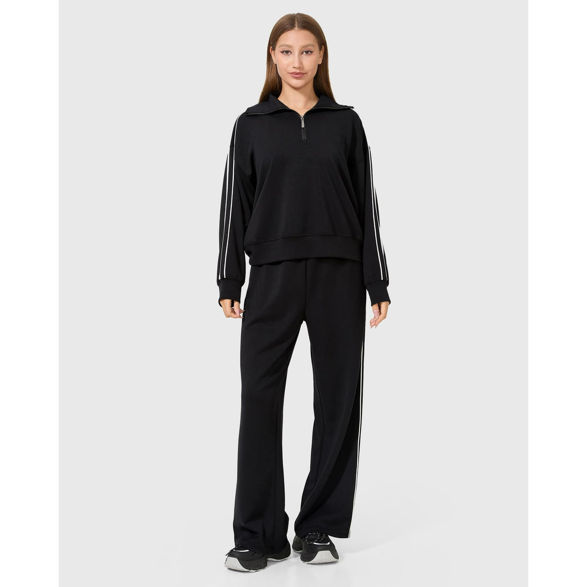WQD Women’s 2 Piece Tracksuit Set Long Sleeve Pullover Sweatshirt and Wide Leg Sweatpants Lounge Outfit Athletic Jogging Suit Casual Matching Set with Pockets