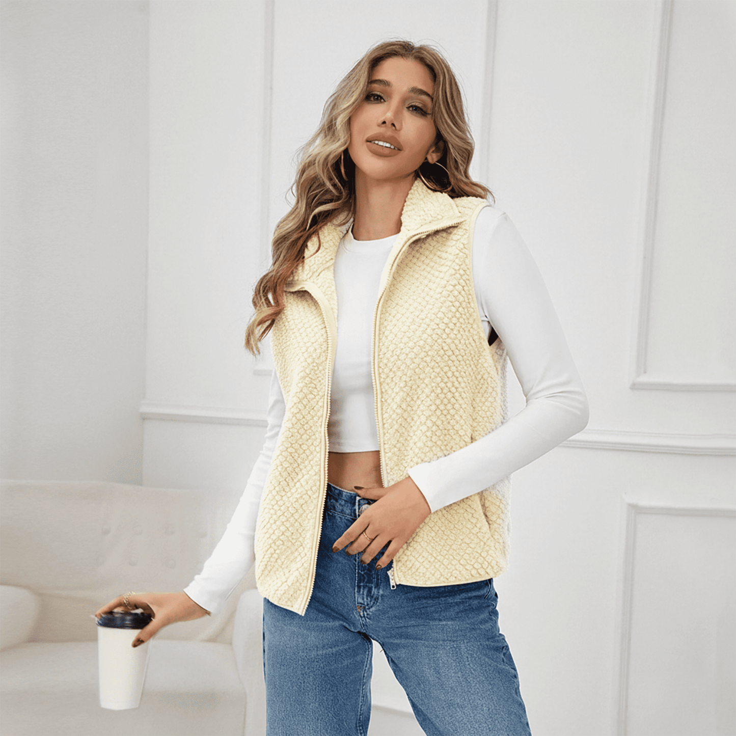 WQD Womens Sherpa Fleece Vest Lightweight Sleeveless Zip Up Jacket with Pockets Cozy Fuzzy Outerwear for Fall Winter Layering
